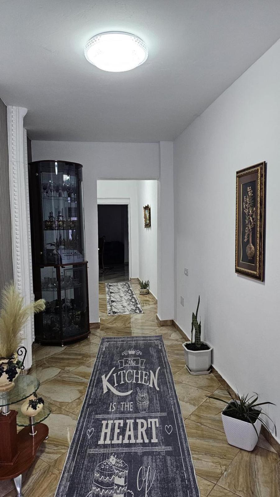 Guesthouse Albi Berat Exterior photo